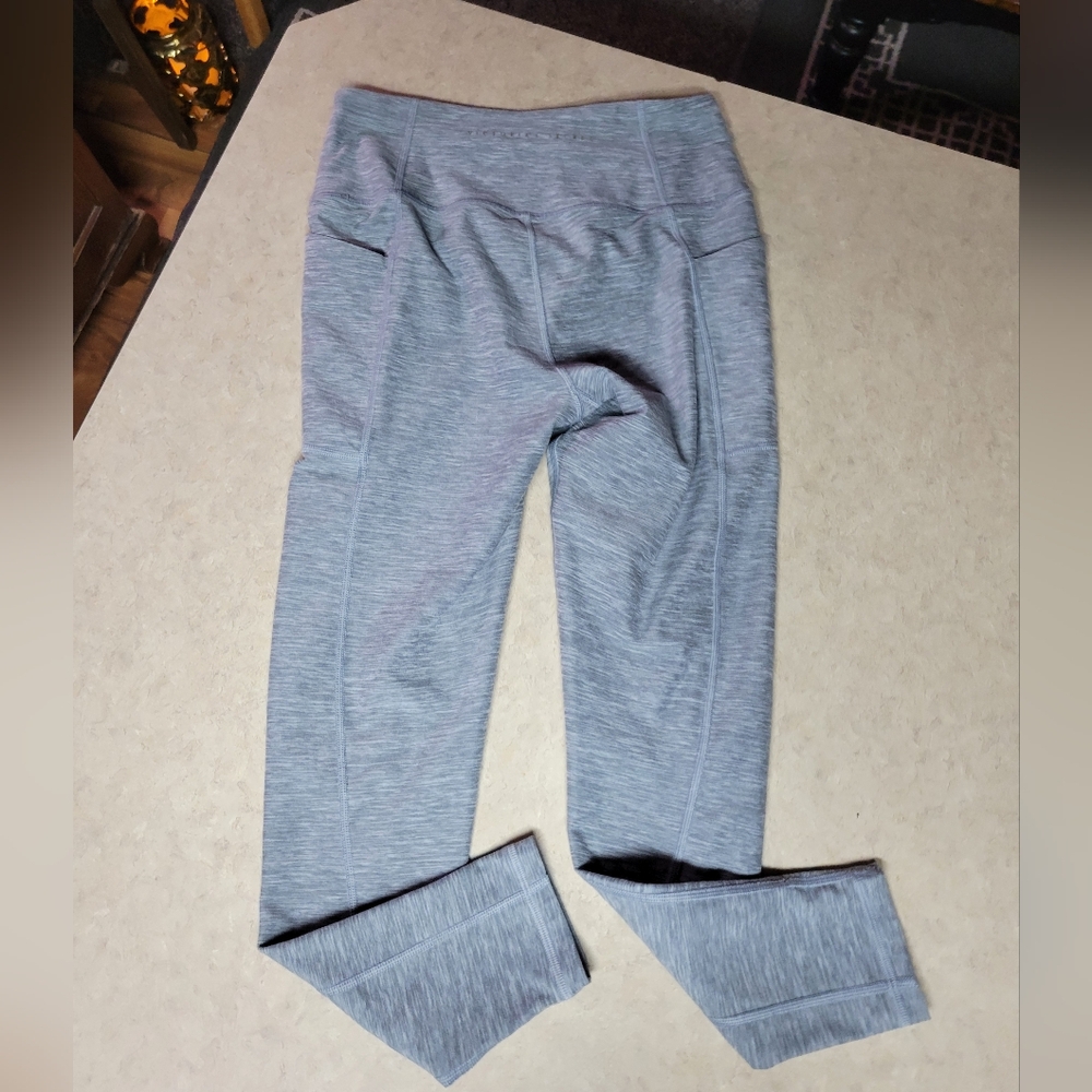 Victorias Secret Women's size 8 heather grey Leggings - Picture 4 of 9